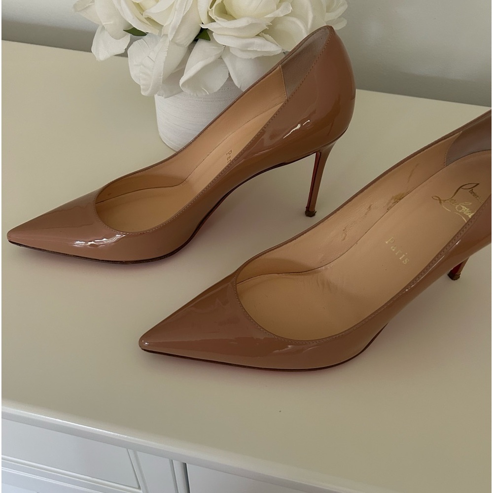 Christian louboutin pointy panted leather nude heels. 3 inch heel size 8 1/2.